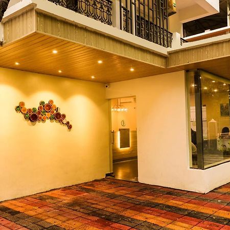 Coastal Pearl Hotel Miramar Panadzsi Kültér fotó
