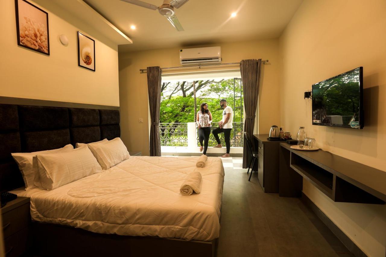 Coastal Pearl Hotel Miramar Panadzsi Kültér fotó