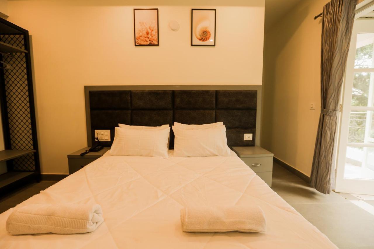 Coastal Pearl Hotel Miramar Panadzsi Kültér fotó
