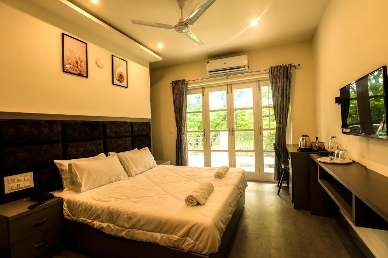 Coastal Pearl Hotel Miramar Panadzsi Kültér fotó